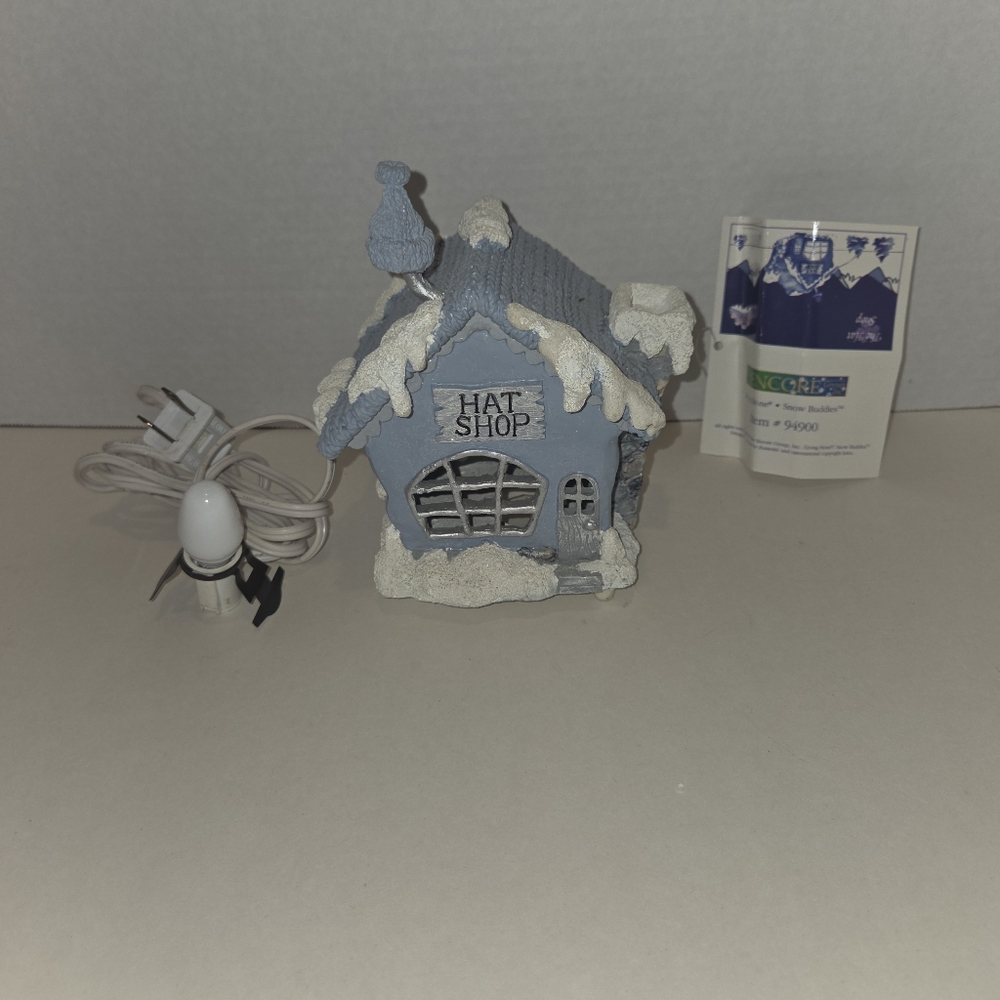 #94900 Snowville The Hat Shop 1999 Encore Snow Buddies with Original box